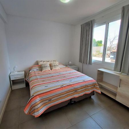 Brigh Apartment With Garage Strategic Location Годой Крус Екстериор снимка