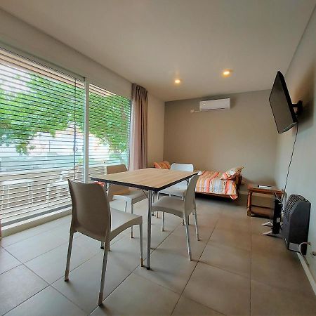 Brigh Apartment With Garage Strategic Location Годой Крус Екстериор снимка