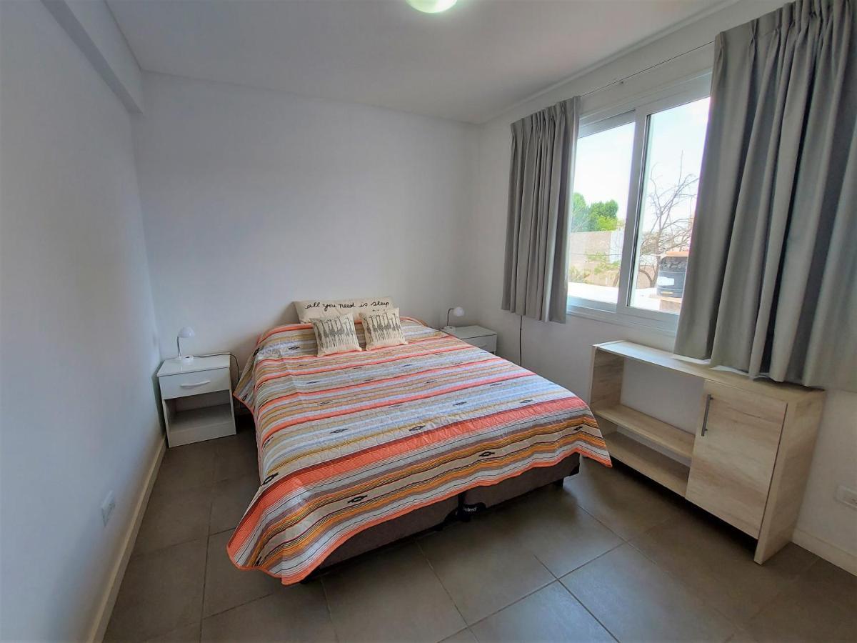 Brigh Apartment With Garage Strategic Location Годой Крус Екстериор снимка