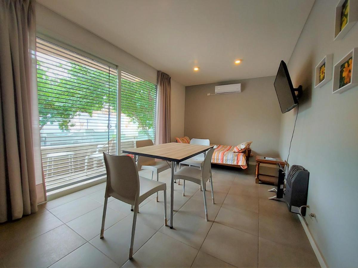 Brigh Apartment With Garage Strategic Location Годой Крус Екстериор снимка